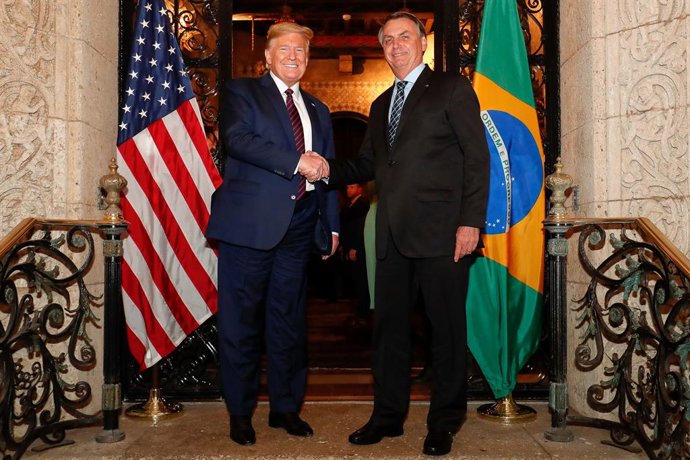 Coronavirus.- Un asesor de Bolsonaro que estuvo en contacto con Trump, positivo 