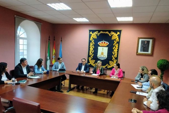 La Junta de Gobierno del Ayuntamiento de Alcalá de Guadaíra ha adoptado nuevas medidas para frenar el coronavirus.