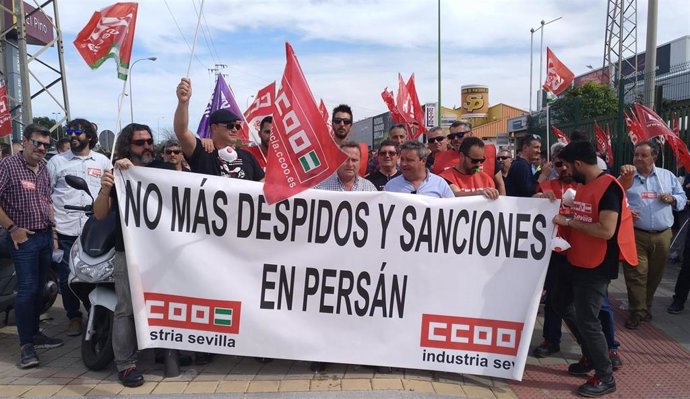Protesta sindical de la plantilla de Persán