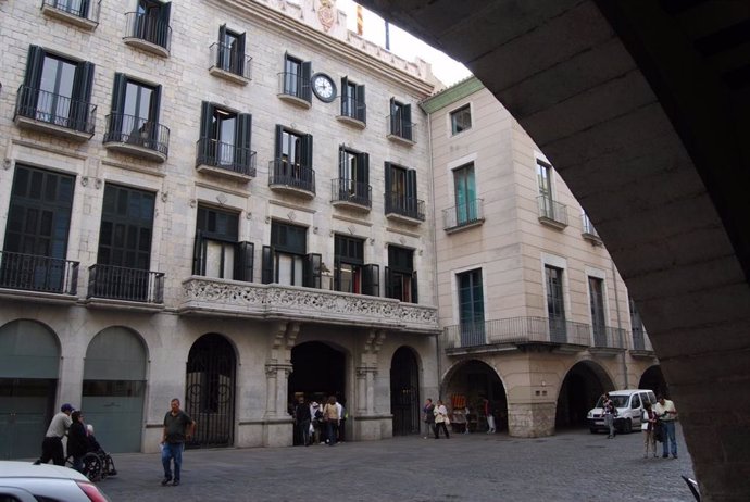 Fachada del Ayuntamiento de Girona
