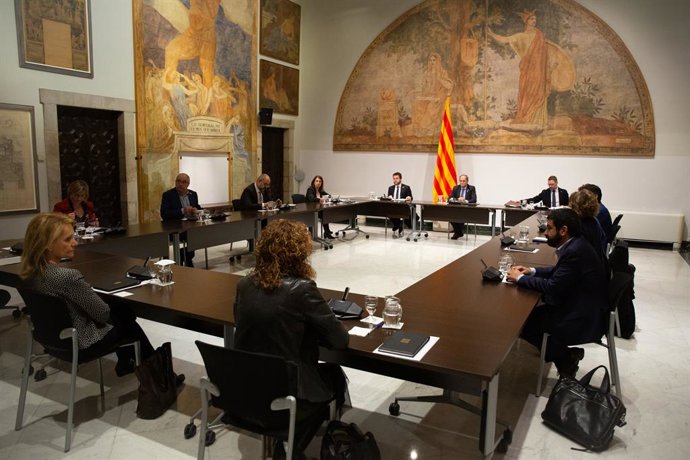El president de la Generalitat, Quim Torra, presideix una reunió extraordinria del Consell Executiu per analitzar l'evolució del coronavirus, a Barcelona/Catalunya (Espanya) a 12 de mar de 2020.