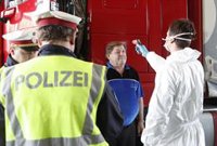 Austria pide "encarecidamente" a sus ciudadanos que vuelvan al país para evitar contagiarse de coronavirus