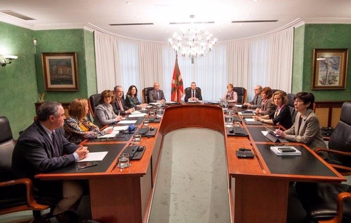 Foto del Consejo de Gobierno extraordinario presidido por Urkullu.