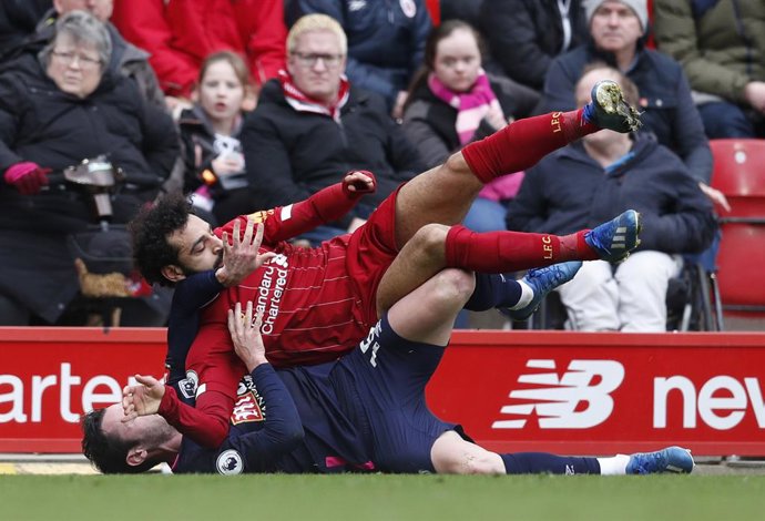 AMP.- Fútbol.- La Premier League también se suspende hasta principios de abril