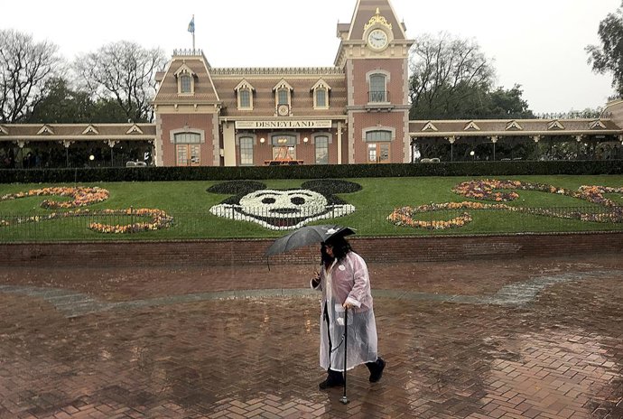 Disney cierra sus parques en París, California y Florida por el coronavirus