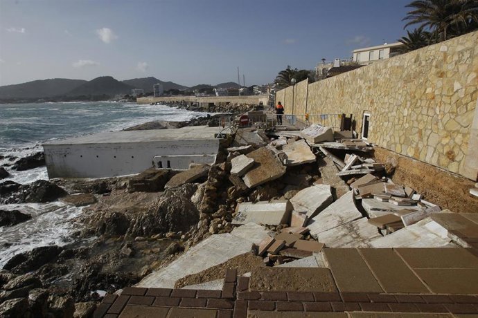 Zona afectada por la borrasca 'Gloria' en el Puerto de Cala Ratjada en Capdepera (Mallorca).