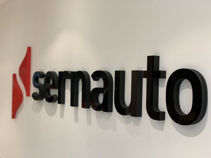 Logotipo de Sernauto.