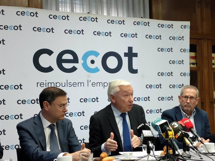 El presidente de Cecot, Antoni Abad, en el encuentro anual con los medios