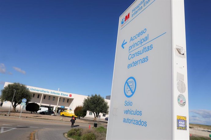 Cartel indicativo en el exterior del Hospital Universitario Infanta Elena ubicado en Valdemoro (Madrid) 