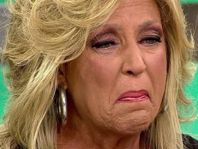 Lydia Lozano se rompe y abandona el plató de 'Sálvame' tras una discursión con Belén Rodríguez