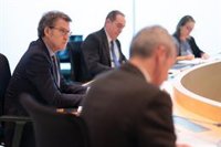 Las grandes superficies solo podrán abrir la zona de alimentación y cierran los locales de ocio por el coronavirus