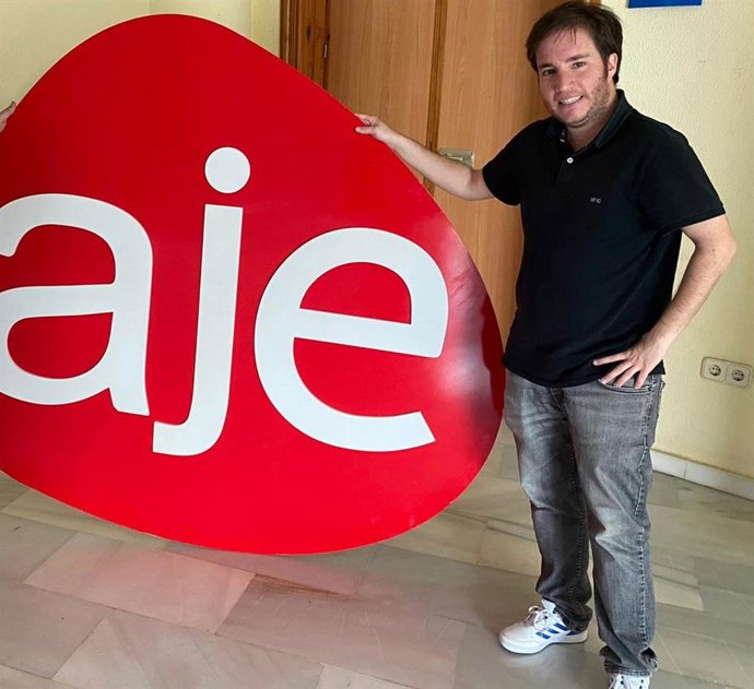 El presidente de la Asociación Jóvenes Empresarios de Huelva, Miguel Borrero