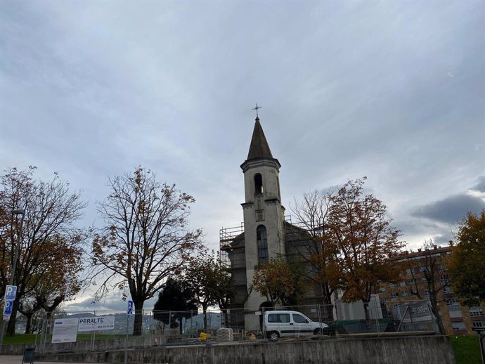 Iglesia de La Cadellada.