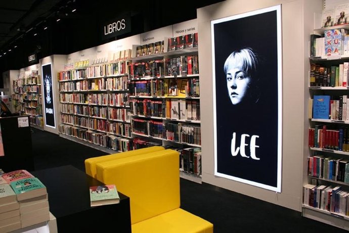 Tienda Fnac en el centro comercial La Vaguada.