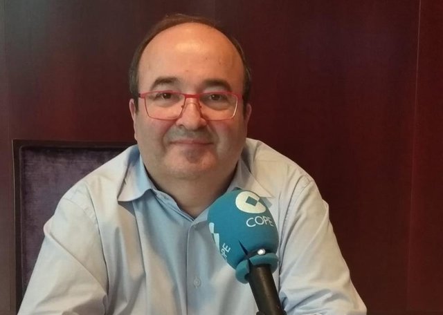 El primer secretario del PSC, Miquel Iceta, durante una entrevista de la Cope