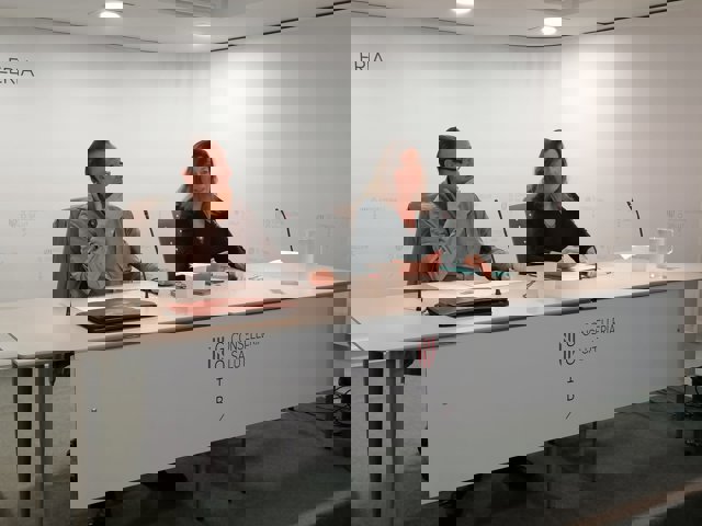 La consellera de Salud y Consumo, Patricia Gómez, y el portavoz del Comité de Alerta de Coronavirus, Francesc Albertí