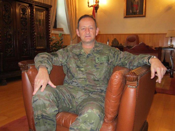 El general de Brigada Ignacio Olazábal en su despacho del Gobierno Militar de Córdoba.