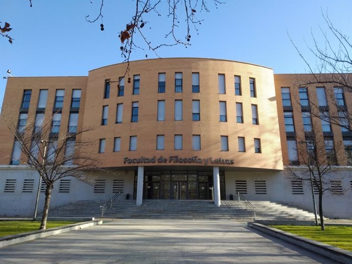 Facultad de Filosofía y Letras de la Universidad de Valladolid (UVA), una de las sedes del 'macro examen' de Correos.