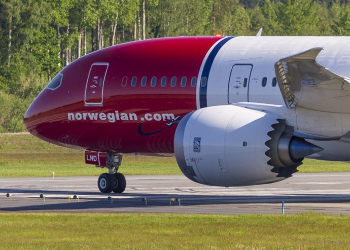 Avión de la aerolínea de bajo coste europea Norwegian.
