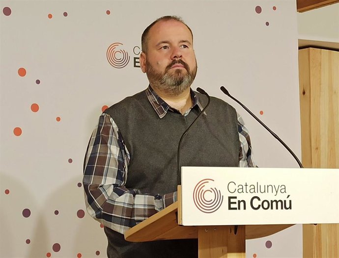 El portavoz de CarComú, Joan Mena