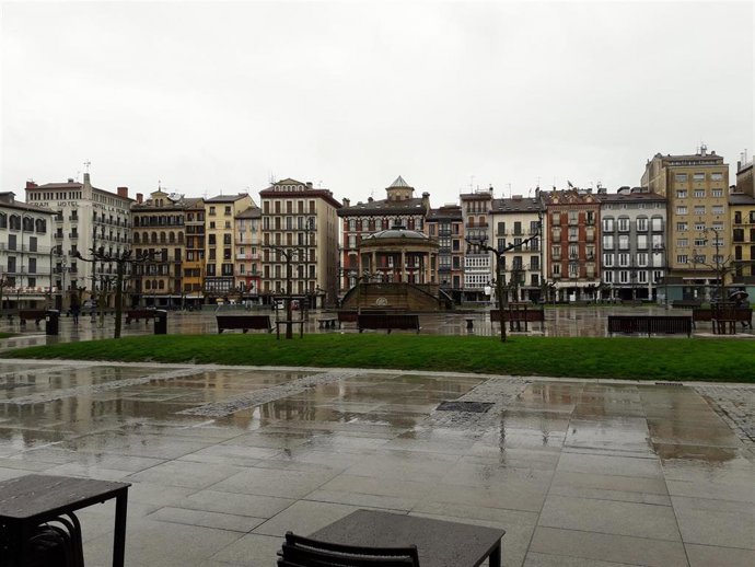 Plaza del Castillo de Pamplona durante el estado de alarma por el coronavirus.