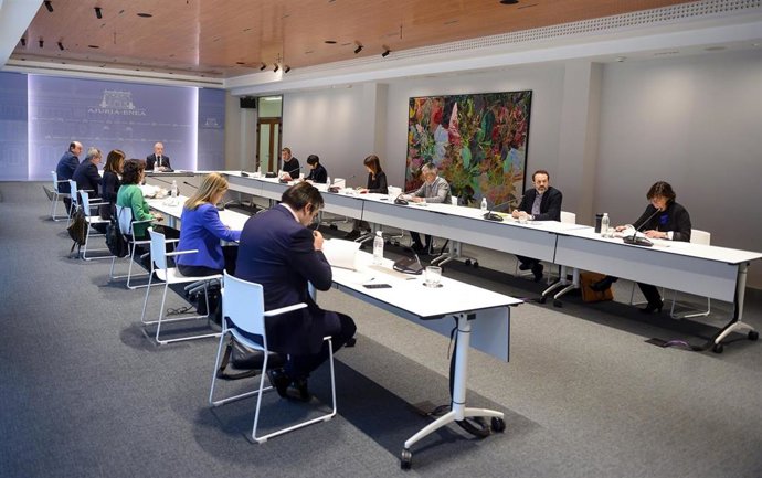 Reunión del Lehendakari, Iñigo Urkullu, con los líderes de partidos políticos en Lehendakaritza
