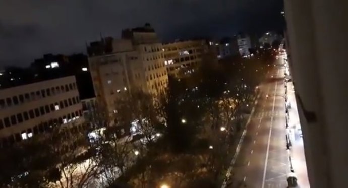 Balcones en una Valncia desierta por el coronavirus