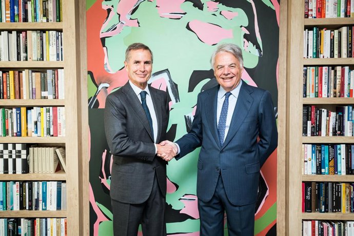 Presidente de Alantra, Santiago Eguidazu, y presidente del Grupo Mutua, Ignacio Garralda
