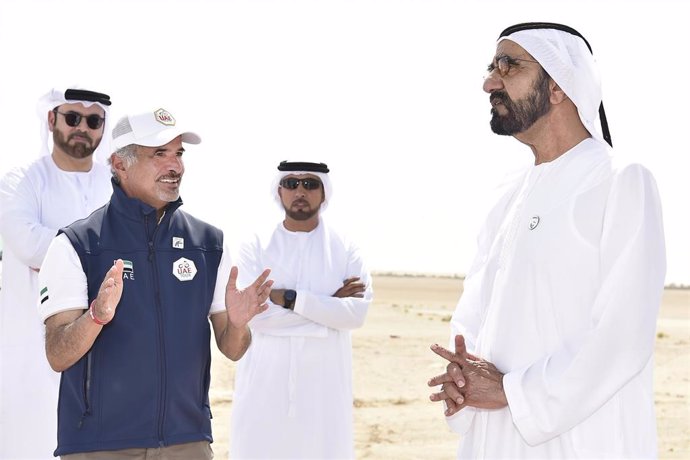 El vicepresidente y primer ministro de Emiratos Árabes Unidos (EAU), Mohamed bin Rashid al Maktum (d)