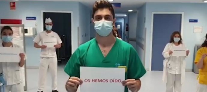 Profesionales del Severo Ochoa de Leganés realizan un vídeo para rendir homenaje a la sociedad por su apoyo.
