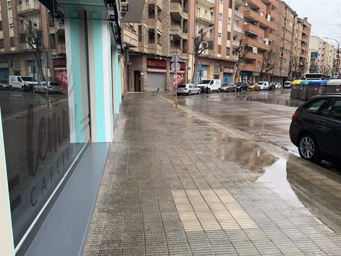 La Avinguda de Valncia de Lleida, vacía este lunes