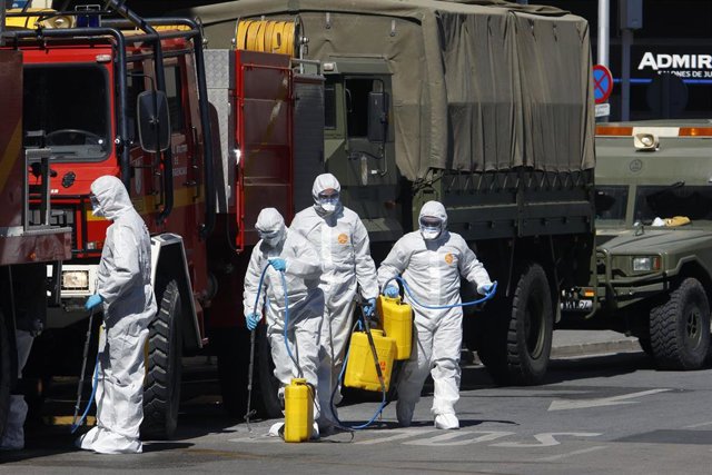 Despliegue de la Unidad Militar de Emergencias (UME) en las inmediaciones de la estación María Zambrano de Málaga