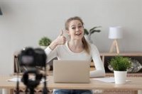 Profesores solidarios: ¿cómo seguir dando clases online desde casa?