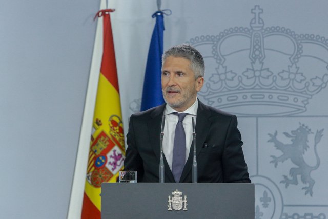 El ministro del Interior en funciones, Fernando Grande-Marlaska, ofrece una rueda en el Palacio de la Moncloa, Madrid (España), a 17 de octubre de 2019.