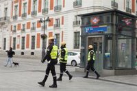 La UME desinfectó este lunes por la noche estaciones de Metro de Madrid