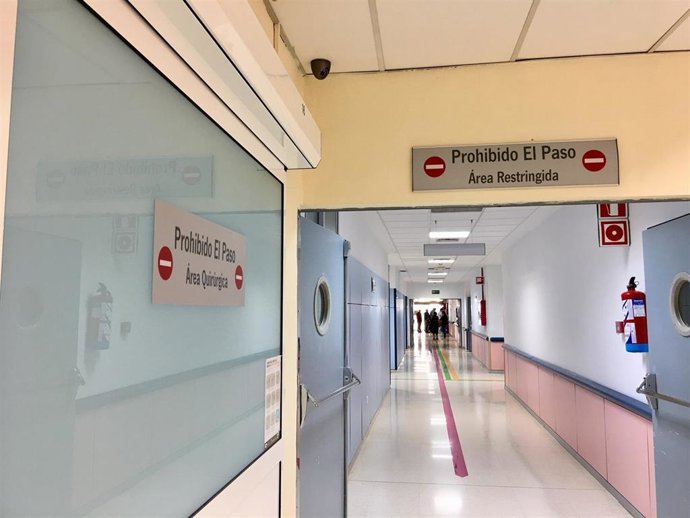 El Hospital Clínico De Málaga Dispone De Más De Un Centenar De Camas Para Hospitalización De Aislamiento, Un Módulo Completo Para Cuidados Intensivos Y Un Circuito Específico En Urgencias Para La Atención A Afectados Por Coronavirus