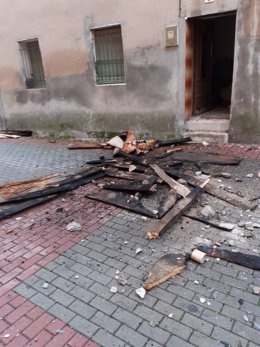 Imagen facilitada por los bomberos tras el incendio en una vivienda de La Cistérniga