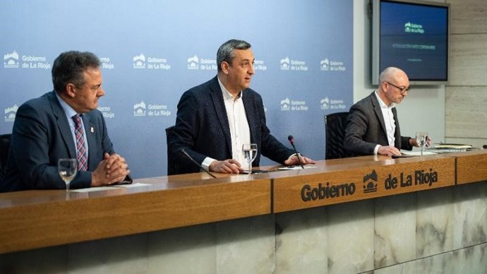 Comparecencia de prensa sobre el coronavirus y cómo afecta a educacón