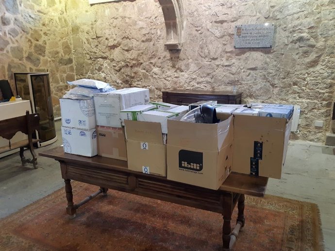 Material de la UCAV donado a la Junta para proteger a los sanitarios que luchan contra el COVID 19.