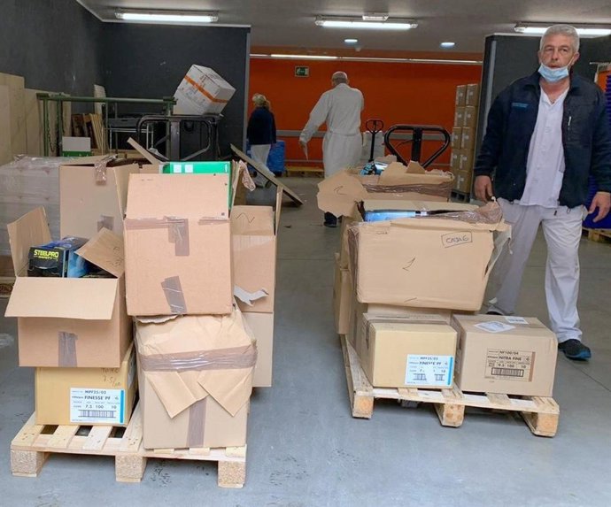 Leganés entrega al Severo Ochoa 10.550 mascarillas, 48.600 guantes y 159 trajes de protección