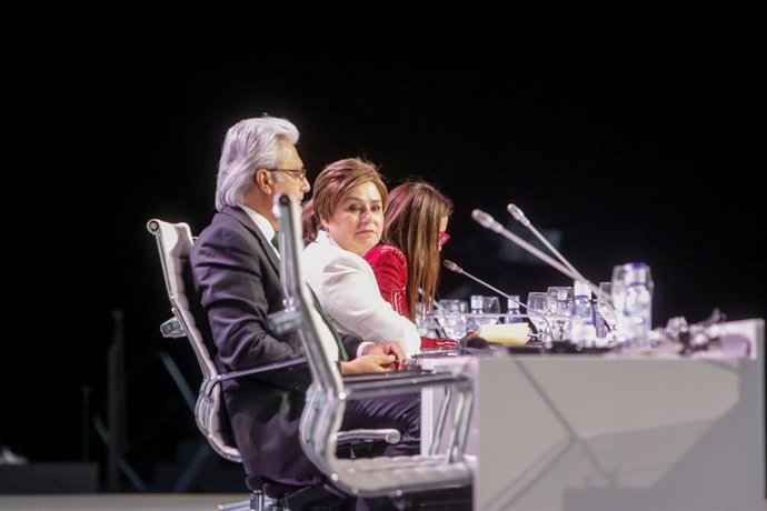 El secretario ejecutivo adjunto de la ONU, Ovais Sarmad (1i), la secretaria ejecutiva de la ONU, Patricia Espinosa (2i), durante la última jornada de la COP25, en Madrid (España) a 15 de diciembre de 2019.