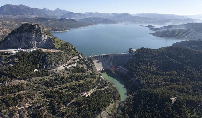 Los embalses del Guadalquivir bajan al 47,57% de capacidad y los de la Cuenca Me