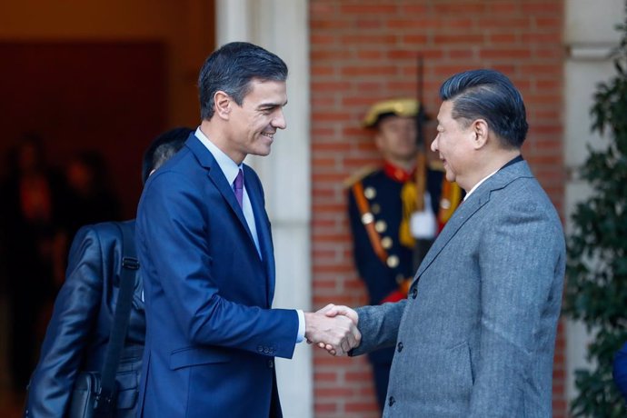 Coronavirus.- El presidente chino asegura a Sánchez que apoyará a España para co