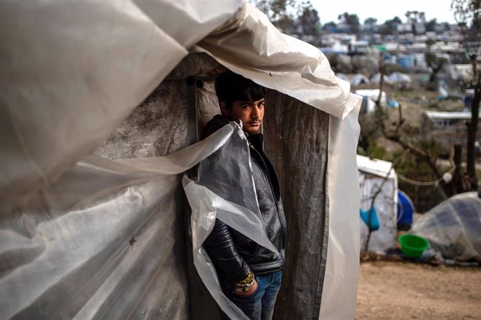 Un refugiado en el campo de Moria, en Lesbos
