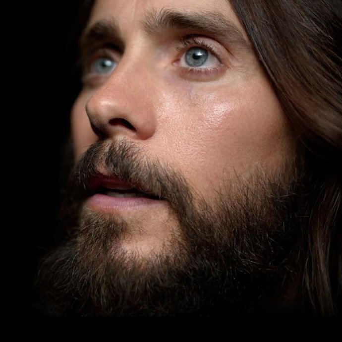 JARED LETO se entera 12 días después del coronavirus por estar de retiro