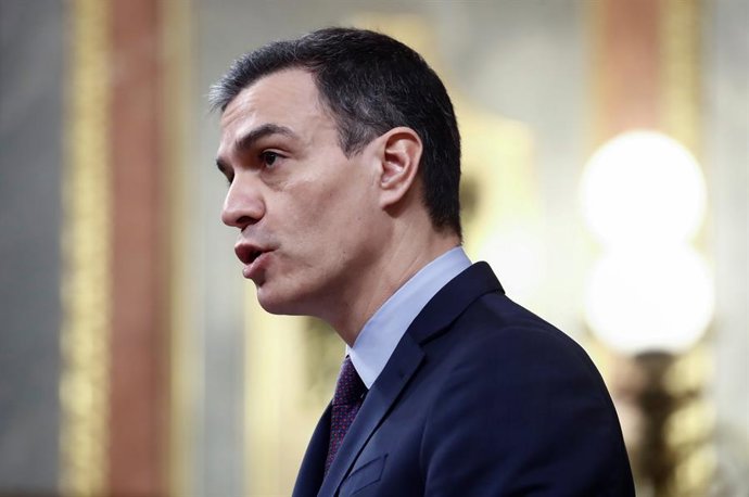 Pedro Sánchez comparece ante el pleno del Congreso para informar del decreto de Alarma