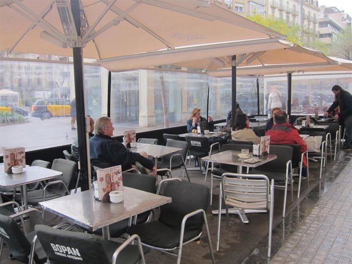 Imagen de archivo de una terraza