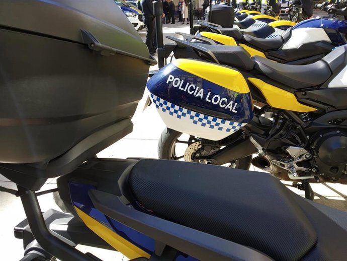 Algunas de la nuevas motocicletas de la Policía Local de Alicante.