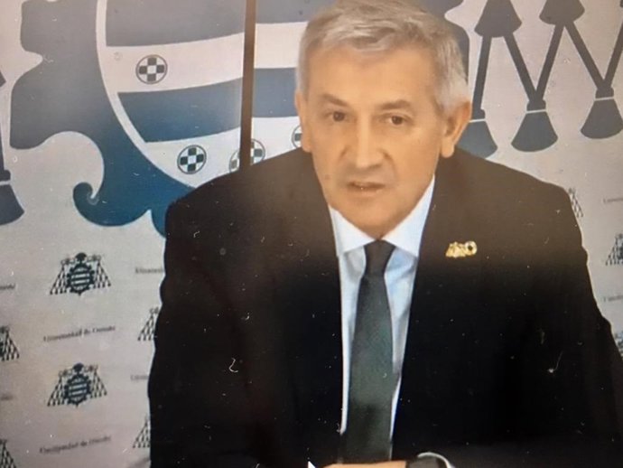 Rueda de prensa telemática del rector de la Universidad de Oviedo, Santiago García Granda, sobre la situación en la institución académica ante la epidemia de coronavirus