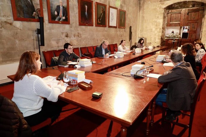 Consell de Govern extraordinario, con varios consellers por videoconferencia debido a las restricciones por el estado de alarma.